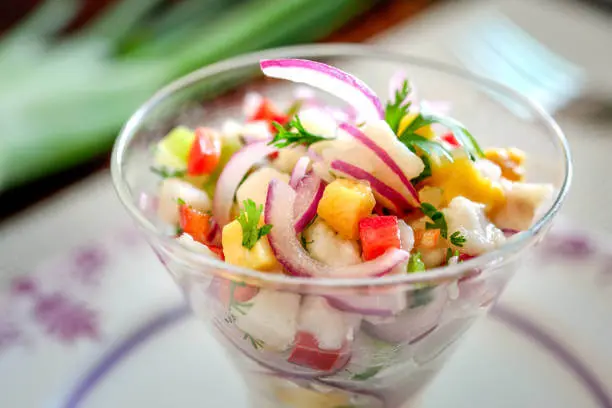 Receita de Ceviche de Tilápia com Manga: Leve, Refrescante e Fácil de Preparar