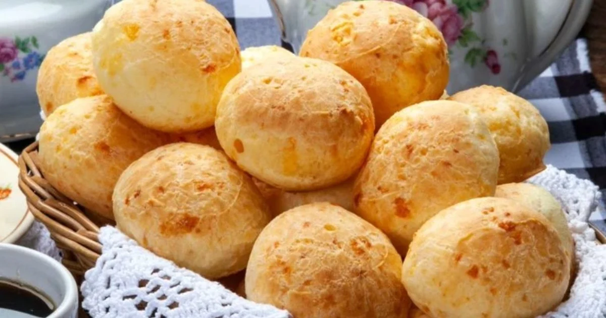 Receita de Pão de Queijo Mineiro Tradicional: Simples e Perfeito para o Café da Manhã